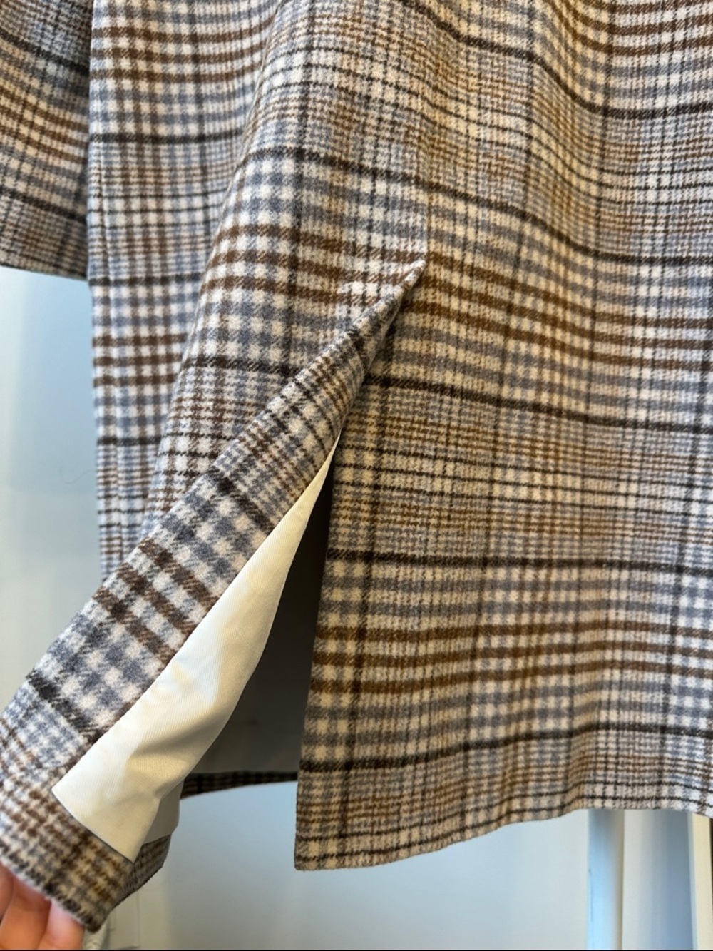 Maje Plaid Double-Breasted Coat in Brown/Beige size 38 retail for $685 - Picture 7 of 10
